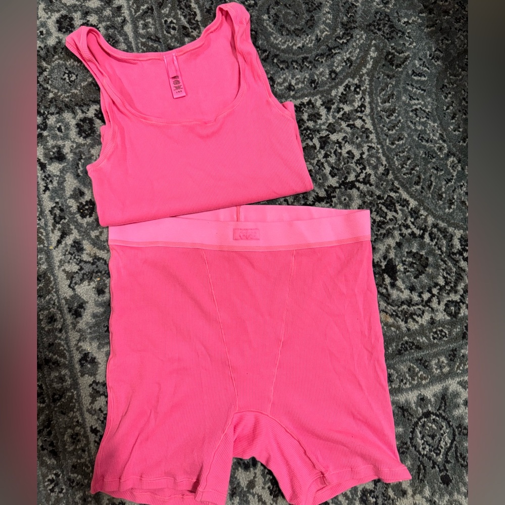 SKIMS Sugar Pink Women's Lounge Set